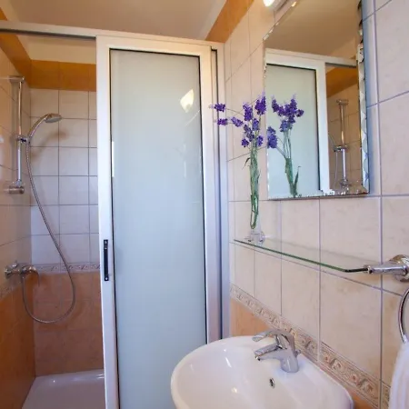 Villa Posidonas 2 Minute Walk To Kalamies Beach 127